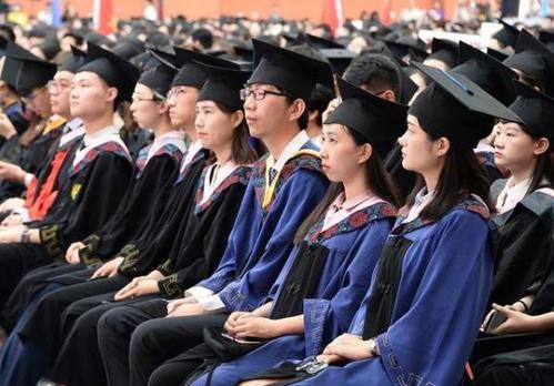 湖南大学成考